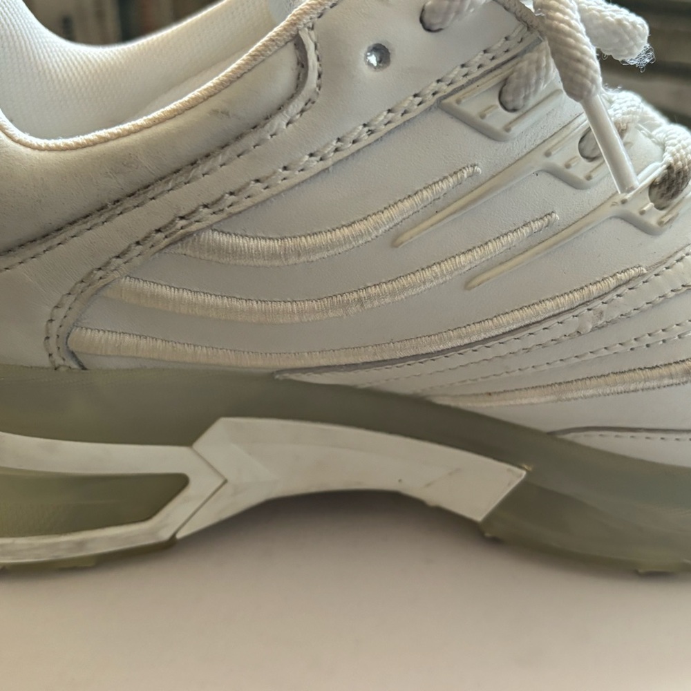 Givenchy Chito Sneakers - Picture 12 of 15